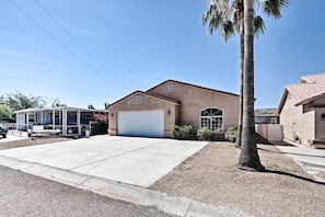 House (3 Bedrooms) | Interior - Sun-soaked Colorado River Haven - Walk to Beaches! (Mohave Valley)