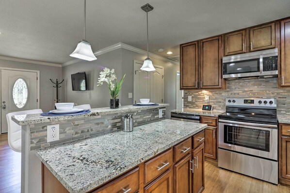 House (3 Bedrooms) | Interior