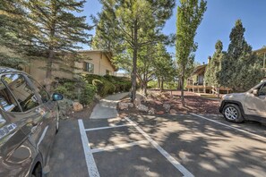 Interior - Flagstaff Townhome - Walk to Country Club & Pools! (Flagstaff)