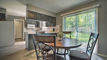 Apartemen (3 Bedrooms) | Interior