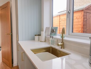 Shower - Ananda House (Windermere)
