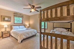 House (5 Bedrooms) | Interior