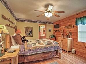 Casa (2 Bedrooms) | 2 quartos, ferros/tábuas de passar roupa, roupa de cama