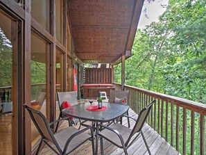 House (2 Bedrooms) | Interior - Idyllic Cabin w/ Hot Tub < 2 Mi to Dollywood! (Sevierville)