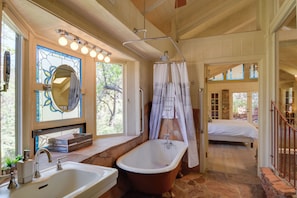House (3 Bedrooms) | Interior - Unique Sedona Home w/ Mountain Views & Guest House (Sedona)