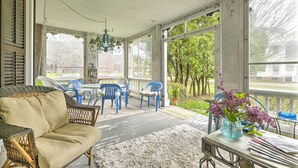 Rumah (5 Bedrooms) | Interior