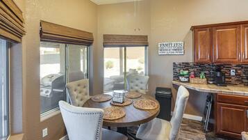 Nhà (3 Bedrooms) | Nội thất