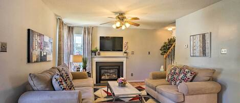 House (4 Bedrooms) | Front of property