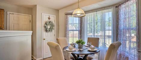 House (4 Bedrooms) | Interior