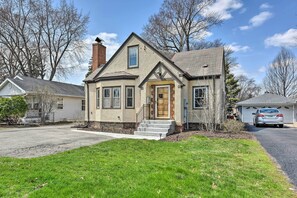 House (5 Bedrooms) | Interior - Minneapolis Retreat - 3 Mi to Mall of America (Richfield)