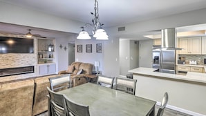 Rumah (4 Bedrooms) | Interior