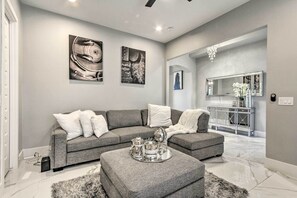 House (3 Bedrooms) | Interior - Putting Green & Gazebo: Upscale Peoria Home (Peoria)