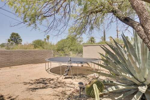 Tucson Home ~ 8 Mi to Saguaro National Park