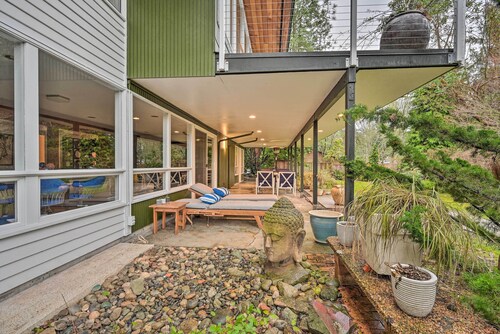 Edmonds Apartment With Private Wine Cellar!