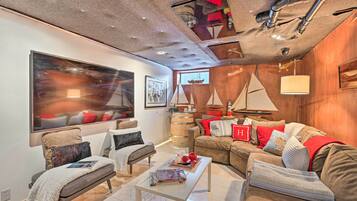 House (1 Bedroom) | Interior