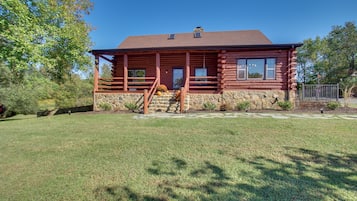 House (3 Bedrooms) | Front of property