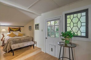 Apartment (0 Bedroom) | Interior - Guest Cottage on 1 Acre: 20 Mins to Asheville! (Black Mountain)