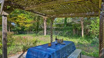 Apartment (0 Bedroom) | Interior