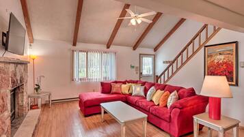 House (3 Bedrooms) | Front of property