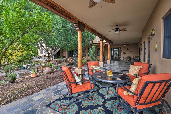 Shared Backyard & Hot Tub: Restful Mesa Retreat! - Tempe, AZ