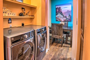 House (1 Bedroom) | Interior - Shared Backyard & Hot Tub: Restful Mesa Retreat! (Mesa)