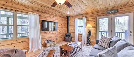 House (2 Bedrooms) | Interior