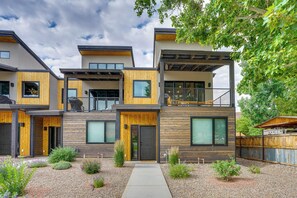 公寓 (3 Bedrooms) | 住宿正面