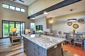 Apartment (3 Bedrooms) | Interior - Sleek & Modern Townhome, 3 Blocks to Main St! (Moab)