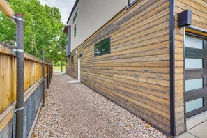 Interior - Sleek & Modern Townhome, 3 Blocks to Main St! (Moab)