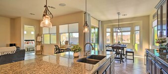 Pool, Fire Pit & Putting Green: Goodyear Retreat!