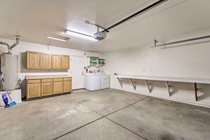 House (3 Bedrooms) | Interior - Kid-friendly Kingman Home Near Parks & Dining (Kingman)