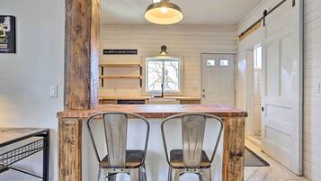 Apartment (1 Bedroom) | Interior