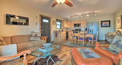 Fort Worth Apt w/ Easy Parking & Close to Dickies