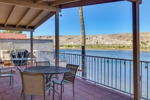 Interior - Riverfront Bullhead City House w/ Balcony! (Bullhead City)
