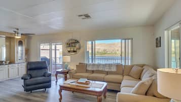 House (2 Bedrooms) | Front of property