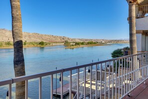 Interior - Riverfront Bullhead City House w/ Balcony! (Bullhead City)