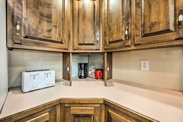 Apartment (3 Bedrooms) | Interior - Creek Access & Deck: Runningwater Lancaster Gem (Lancaster)