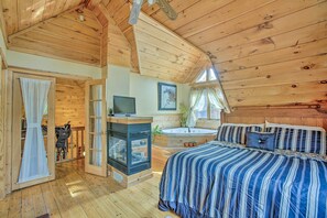 Interior - Resort Cabin w/ Fire Pit: Golf, Hike and Play! (Rothbury)