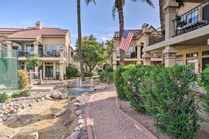 Apartment (2 Bedrooms) | Interior - Balconies & Resort Amenities: Scottsdale Condo (Scottsdale)