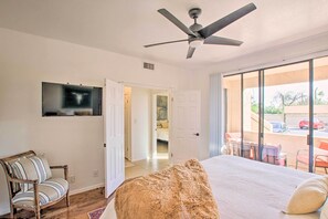 Apartment (2 Bedrooms) | Interior - Balconies & Resort Amenities: Scottsdale Condo (Scottsdale)