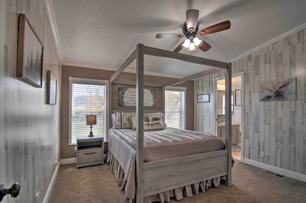 House (4 Bedrooms) | Interior