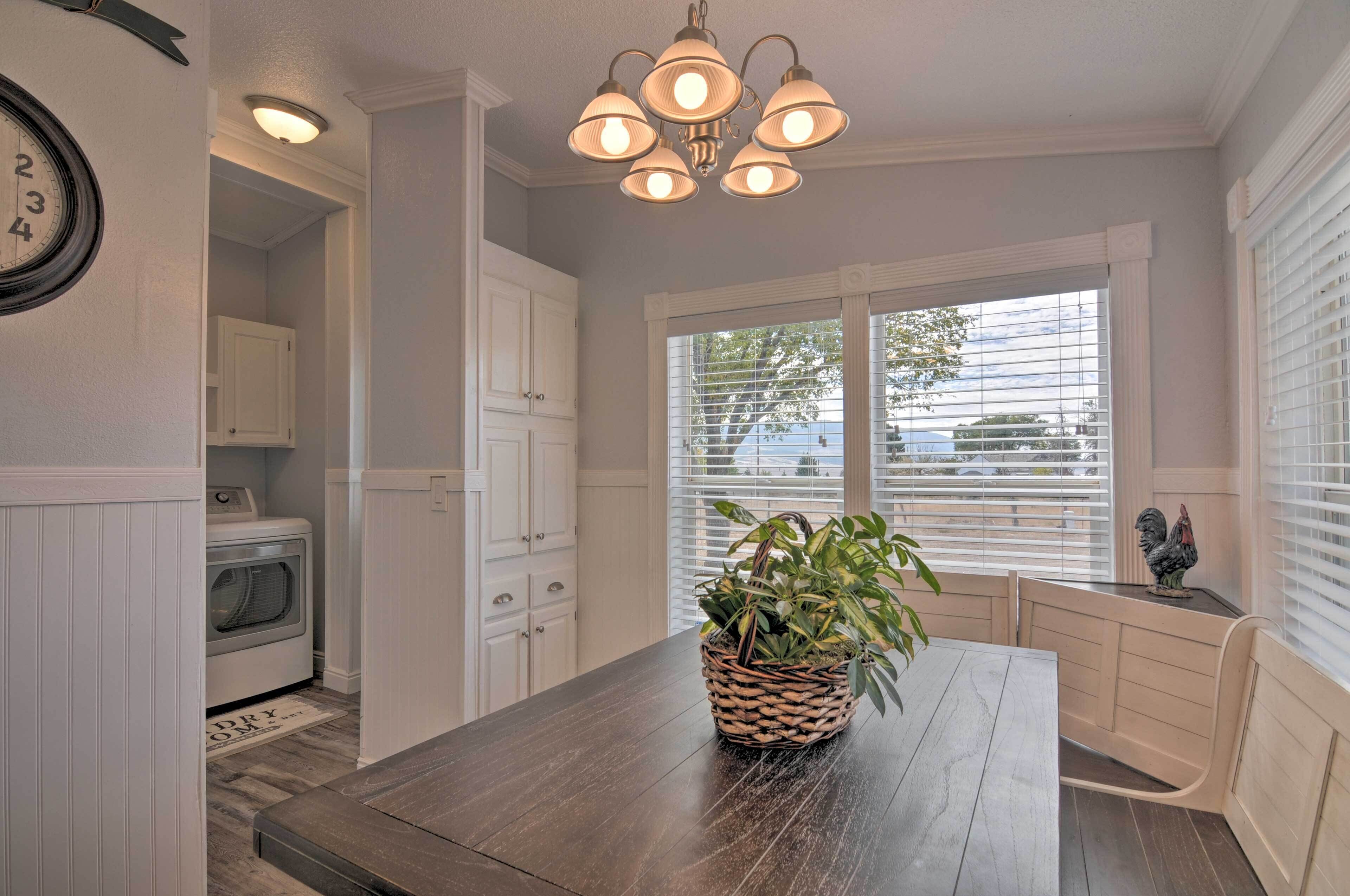 House (4 Bedrooms) | Interior