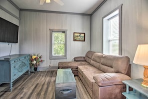 House (1 Bedroom) | Interior