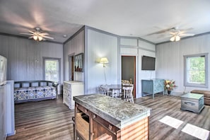 House (1 Bedroom) | Interior
