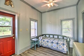 House (1 Bedroom) | Interior - Rural Pine River Cabin: Snowmobile + Snowshoe (Pine River)