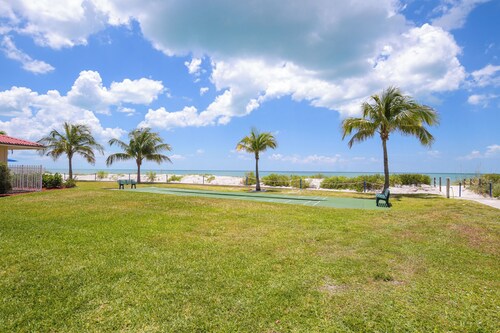 Oceanfront Bonita Beach Condo w/ Pool Access!
