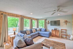 House (4 Bedrooms) | Interior - Expansive Cotter Cabin on White River w/ Deck! (Cotter)