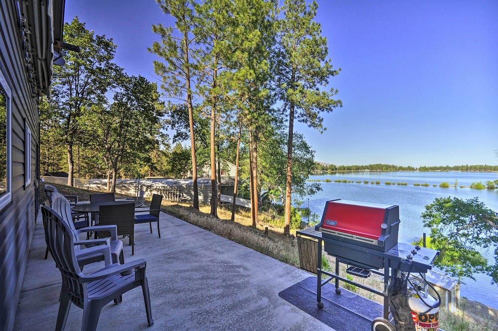 Hidden Gem: Dock & Views on Pine Hollow Reservoir! - Maupin, OR