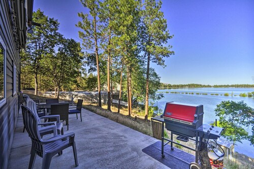 Hidden Gem: Dock & Views on Pine Hollow Reservoir!