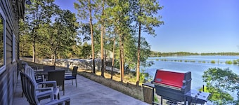 Hidden Gem: Dock & Views on Pine Hollow Reservoir!